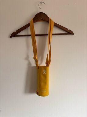 Hydro Flask Mustard Yellow Bottle Sling with Adjustable Strap